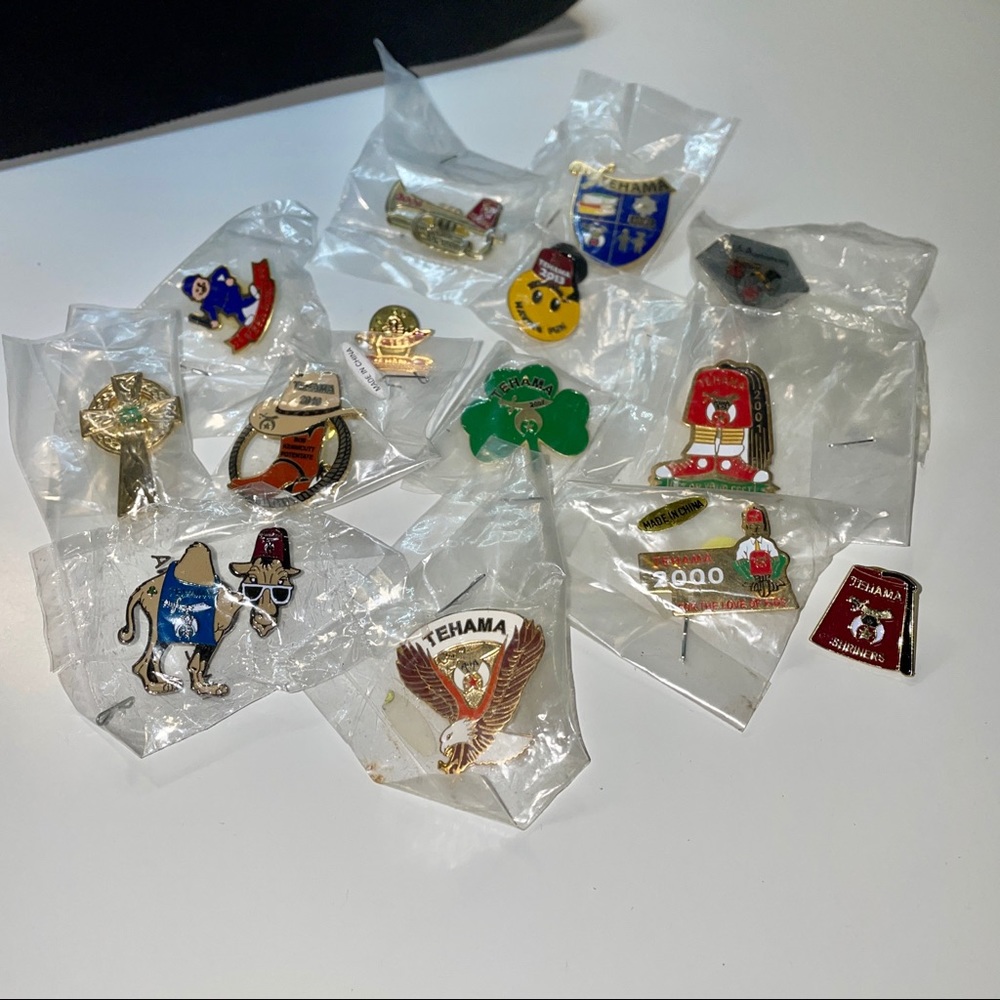 Set of 14 Tehama Pins